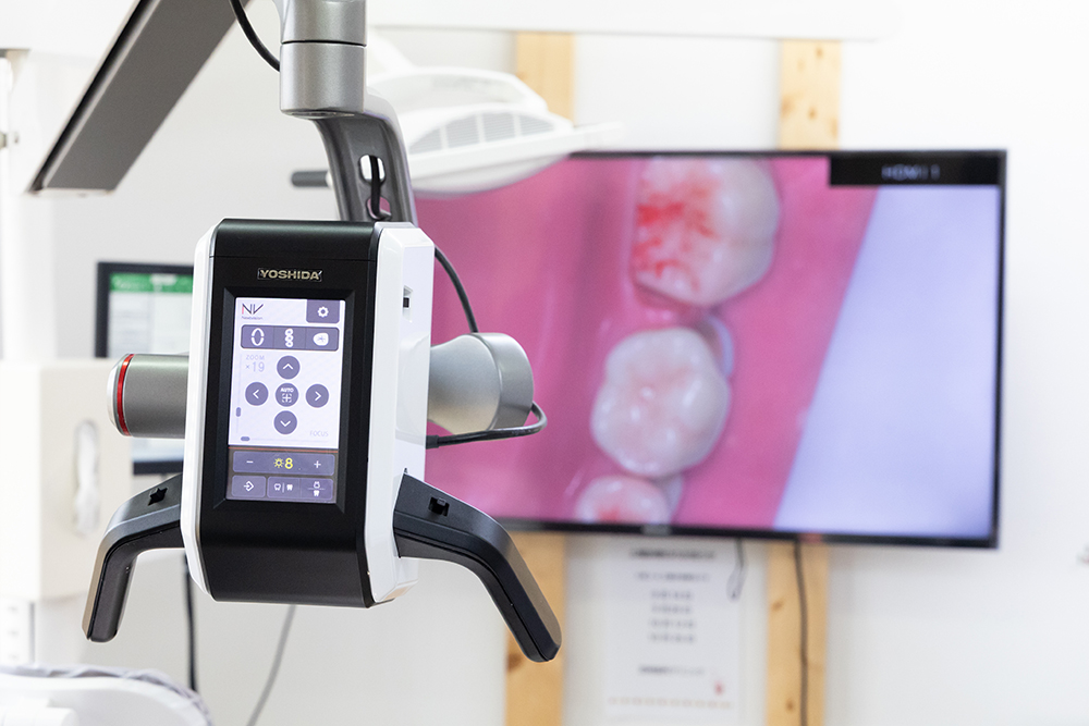 歯科用マイクロスコープ